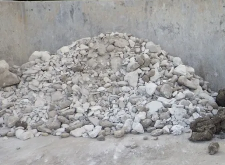 ⑥焼却灰の成型品（1〜2日養生）